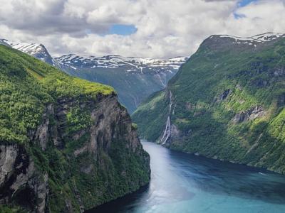 Norway Fjords Image by <a href="https://pixabay.com/users/elg21-3764790/?utm_source=link-attribution&utm_medium=referral&utm_campaign=image&utm_content=4873098">ELG21</a> from <a href="https://pixabay.com/?utm_source=link-attribution&utm_medium=referral&utm_campaign=image&utm_content=4873098">Pixabay</a>