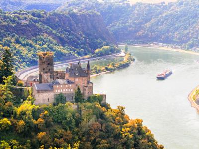 Katz castle in st Goarshhausen . Germany Katz castle in st Goarshhausen . Germany