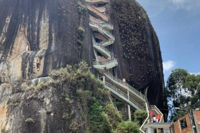 Guatape, Piedra del Penol