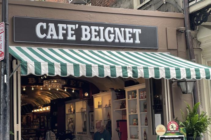 Cafe Beignet
